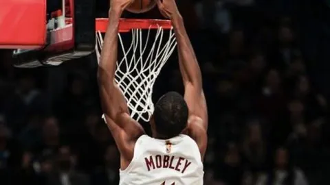 【揭秘真相】海牛官方确认：兰克尔·泽薪酬到账，频繁请假引离队传闻，内幕全曝光！